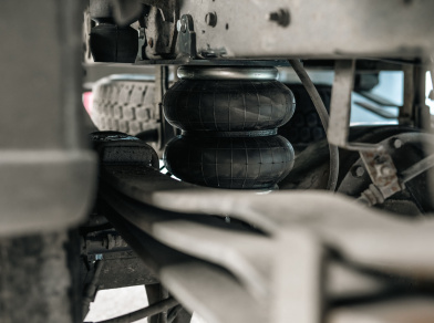 Рис. 4 Наши проекты: Пневмоподвеска на Nissan Cabstar