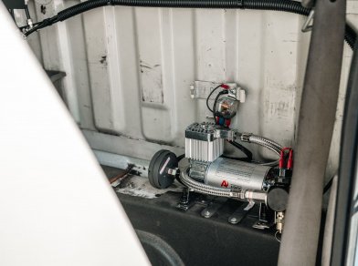 Рис. 8 Наши проекты: Пневмоподвеска на Nissan Cabstar