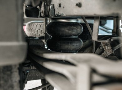 Рис. 4 Наши проекты: Пневмоподвеска на Nissan Cabstar