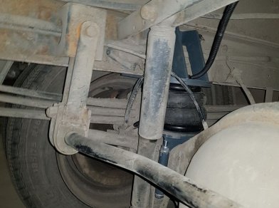 Рис. 9 Наши проекты: Пневмоподвеска на Nissan Cabstar - Этапы установки