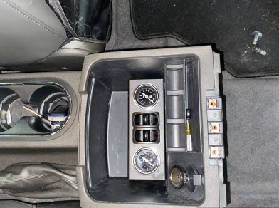 Рис. 5 Наши проекты: Пневмоподвеска на заднюю ось Nissan Navara D40