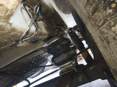 Рис. 2 Наши проекты: Установка вспомогательной пневмоподвески Peugeot Boxer на заднюю 