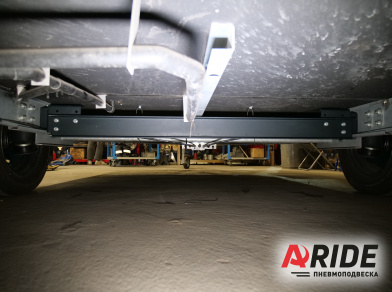 Рис. 5 Наши проекты: Пневмоподвеска на прицеп Knaus Tabbert