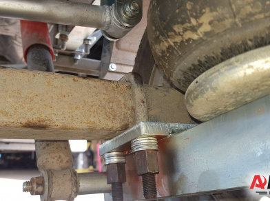 Рис. 6 Наши проекты: Установка пневматических подушек на прицеп МЗСА