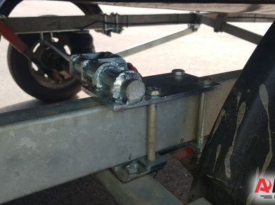 Рис. 3 Наши проекты: Установка пневматических подушек на прицеп МЗСА