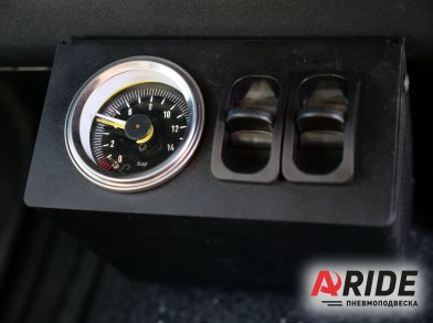 Рис. 4 Наши проекты: Пневмоподвеска Toyta Hiace