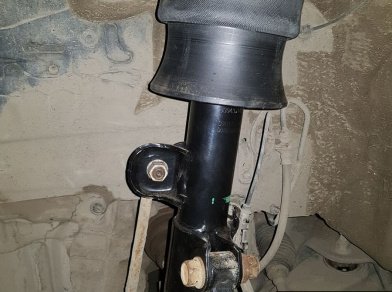 Рис. 2 Наши проекты: Установка пневмоподвески на переднюю и заднюю ось с автоматической системой управления Airlift 3H на Toyota Alphard