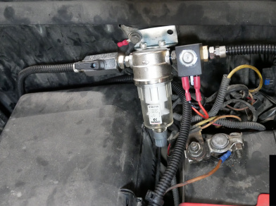 Рис. 16 Наши проекты: Монтаж задней пневмоподвески в дополнение к рессорам на Toyota Tundra