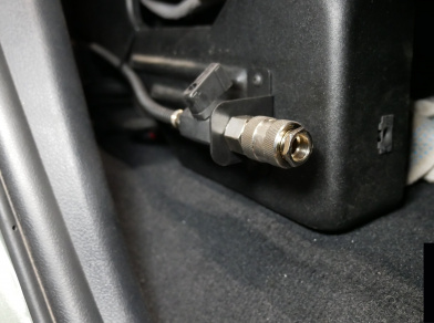 Рис. 14 Наши проекты: Монтаж задней пневмоподвески в дополнение к рессорам на Toyota Tundra