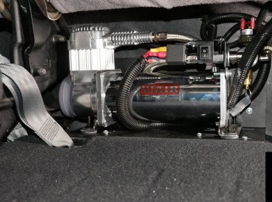 Рис. 15 Наши проекты: Монтаж задней пневмоподвески в дополнение к рессорам на Toyota Tundra