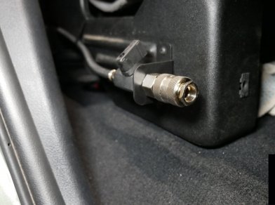 Рис. 14 Наши проекты: Монтаж задней пневмоподвески в дополнение к рессорам на Toyota Tundra