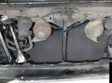 Рис. 10 Наши проекты: Монтаж задней пневмоподвески в дополнение к рессорам на Toyota Tundra