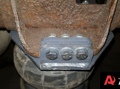 Рис. 8 Наши проекты: Пневмоподвеска на ﻿Toyota Tundra на увеличенных подушках- Этапы установки