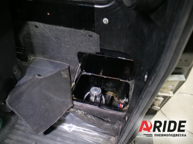 Рис. 8 Наши проекты: Вспомогательная пневмоподвеска на УАЗ Хантер