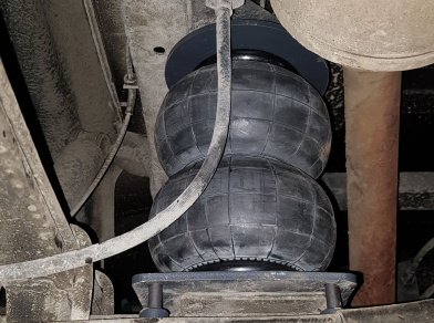 Рис. 4 Наши проекты: Установка пневмоподушек на заднюю ось УАЗ Патриот