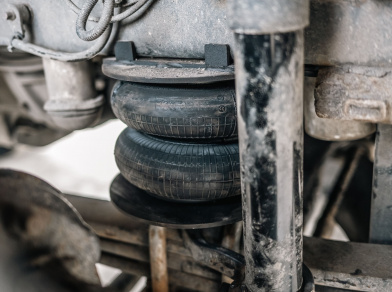 Рис. 5 Наши проекты: Пневмоподвеска на Вольво самосвал