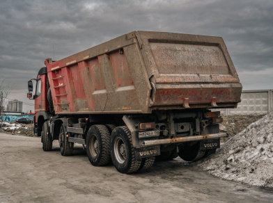 Рис. 2 Наши проекты: Пневмоподвеска на Вольво самосвал