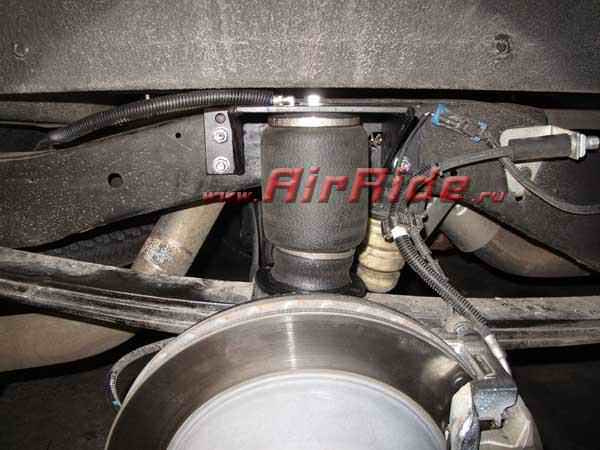 Установка пневмоподвески на GMC Savanna