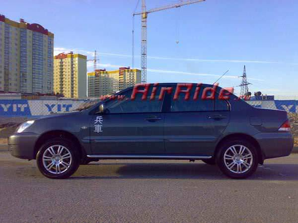 Пневмоподвеска на автомобиль, пневмоподушки, пневмокомпрессор, пневмоподвеска на Mitsubishi lancer