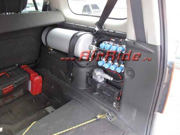 Пневмоподвеска на Nissan Pathfinder установка в Санкт-Петербурге