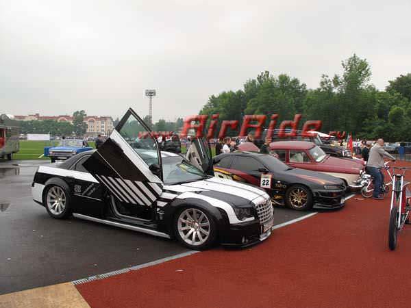 Пневмоподвеска на любой автомобиль, пневмоамортизаторы, пневмоподушки, пневмоподвеска на Chrysler 300C