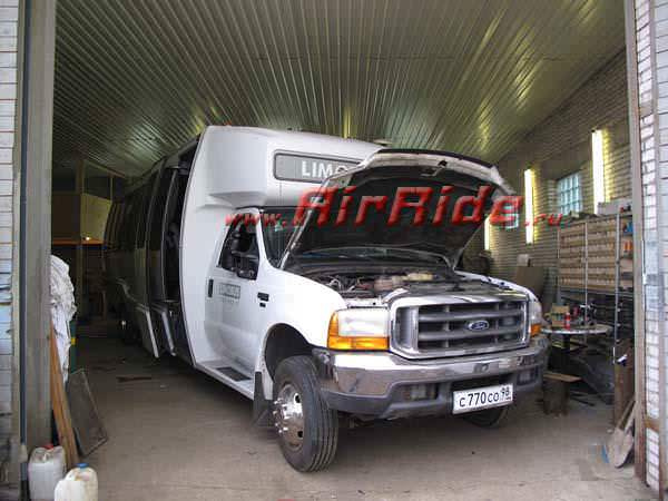 Пневмоподвеска на Limobus