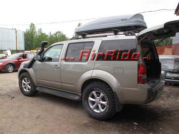 Пневмоподвеска на Nissan Pathfinder установка в Санкт-Петербурге