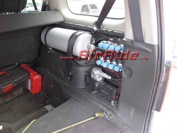 Пневмоподвеска на Nissan Pathfinder установка в Санкт-Петербурге