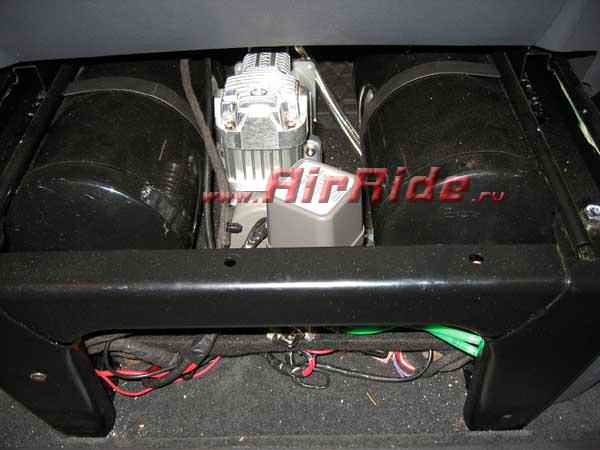 Установка пневмоподвески на VW Multivan ресивер