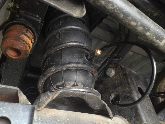 Пневмоподвеска на Ssang Yong Action Sports 2014 г.в. Купить пневмоподвеску на СангЕнг Актион. Цена пневмоподвески.